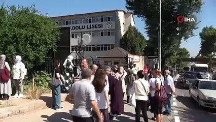 Bursa'da YKS heyecanı! Sınava saniyelerle yetiştiler