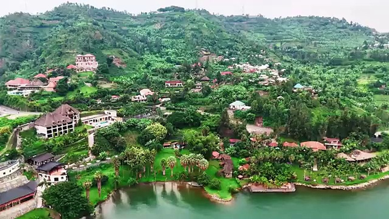 Not a Typical Border Crossing S7 EP.39 - Pakistan to South Africa- wildlens by abrar