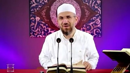 İhsan Şenocak bu kez de laik eğitimi hedef aldı: Tesettürle verdiği kızını mini etekle geri alıyor