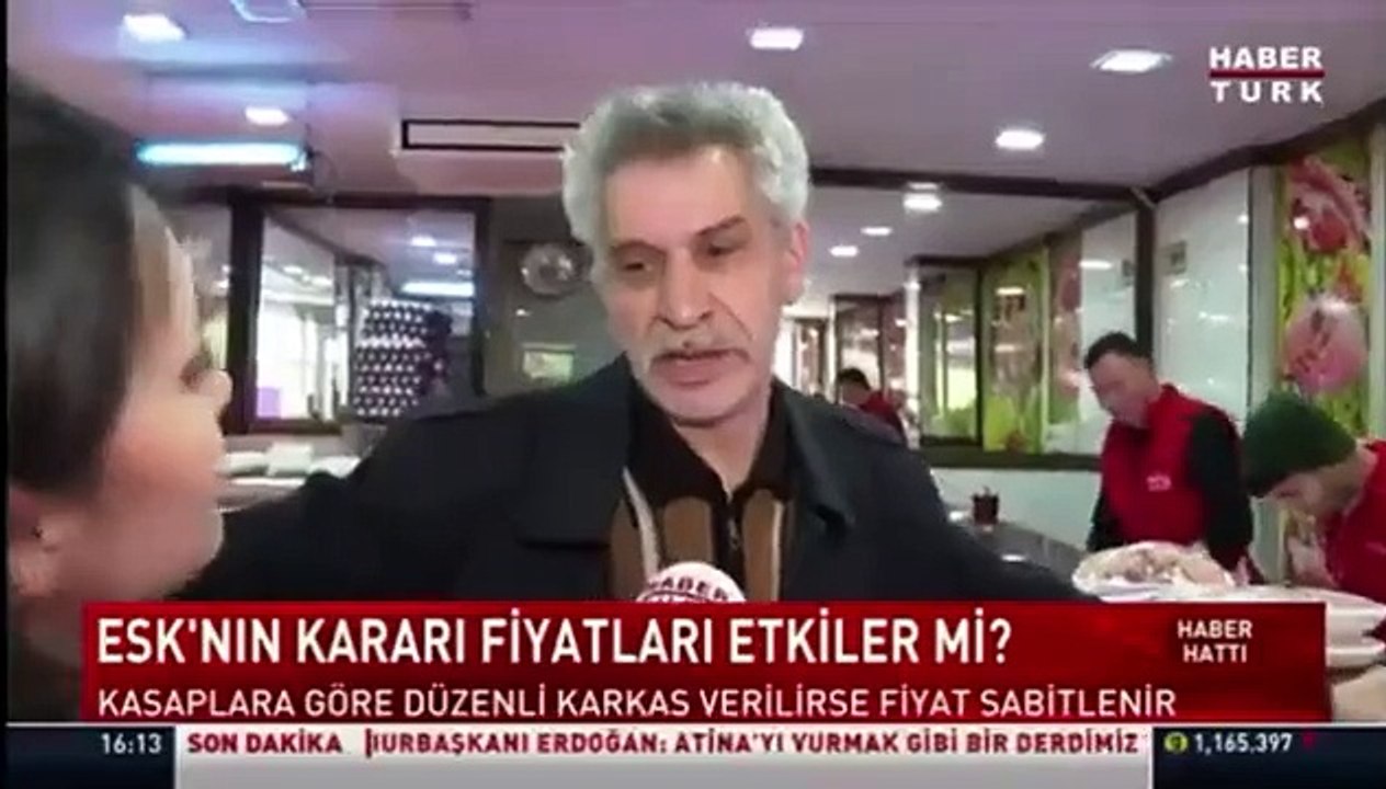 Karne hediyesi olarak çocuğuna et alan aile konuşuluyor. Batsın bu dünya yansın bu dünya