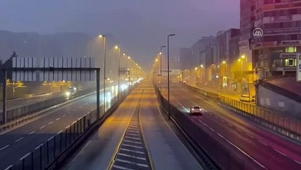 İstanbul Boğazı gemi trafiğine kapatıldı
