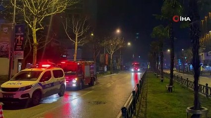 7 katlı otoparkta yangın. Araçlar küle döndü