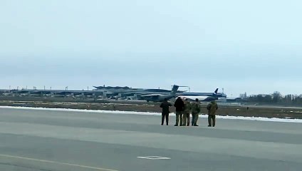 Ukrayna'da 10 aydır mahsur kalan iki askeri uçak Türkiye'ye dönüyor