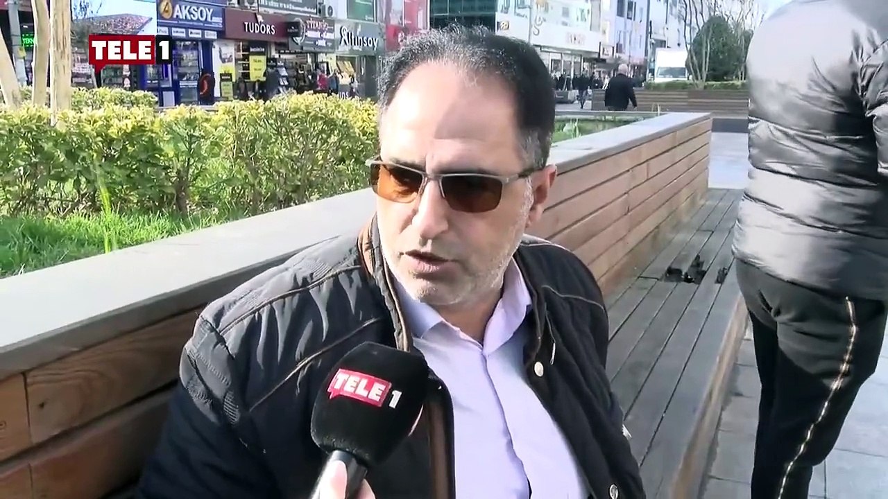 Borcu olduğunu söyleyen vatandaş cebindeki son parayı gösterip isyan etti