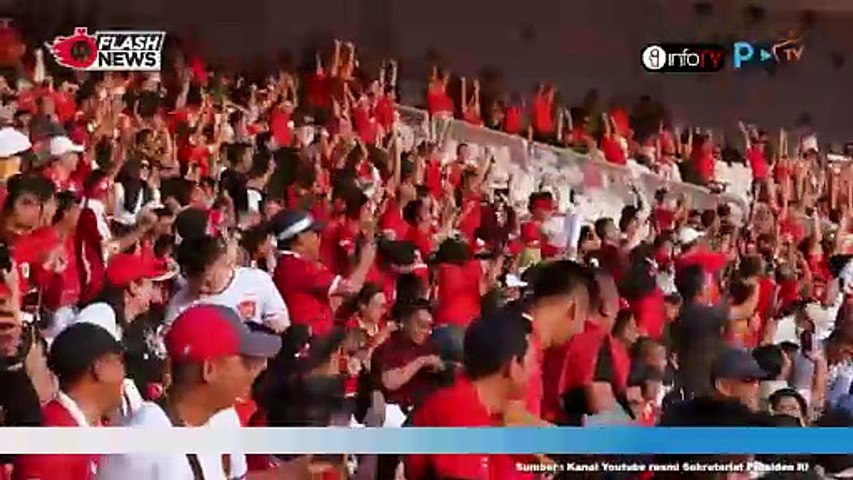 JOKOWI DAN IBU IRIANA SAKSIKAN PERTANDINGAN SEPAKBOLA KUALIFIKASI PIALA DUNIA 2026 INDONESIA VS IRAN DI STADION GBK