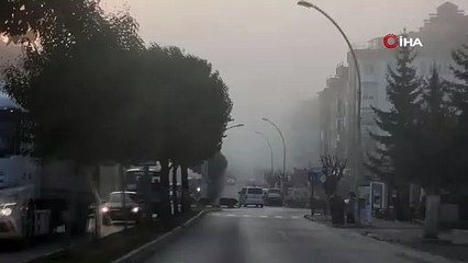 Yoğun sis sürücülere zor anlar yaşattı