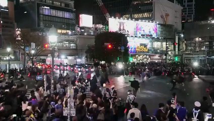 Japonlar kırmızı ışıkta sevindi yeşilde durdu