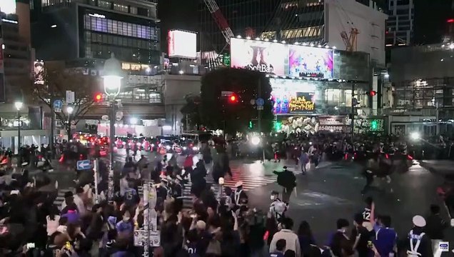 Japonlar kırmızı ışıkta sevindi yeşilde durdu