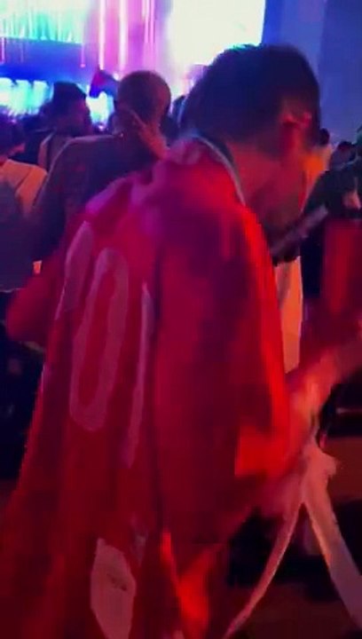 Zeynep Bastık'ın Katar konserinden ilk görüntüler geldi