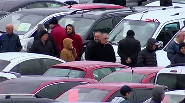 Bayilerde kalmayınca herkes oraya koştu. ÖTV indirimi de işe yaramadı