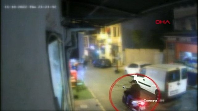 Polis 212 saat görüntü izledi sonunda motosikletli kapkaççıyı yakaladı