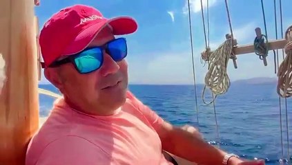 Ata Demirer'den yaz mevsimini seven takipçilerine özel video