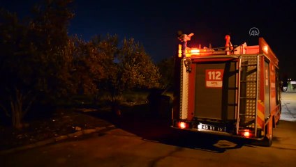 Manisa'da su kanalına düşen 3 köpek yavrusu kurtarıldı