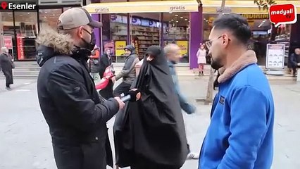 Sokak röportajında pes dedirten sözler: Kadınlar elektriksiz bir şey yapmıyor, bu lükstür