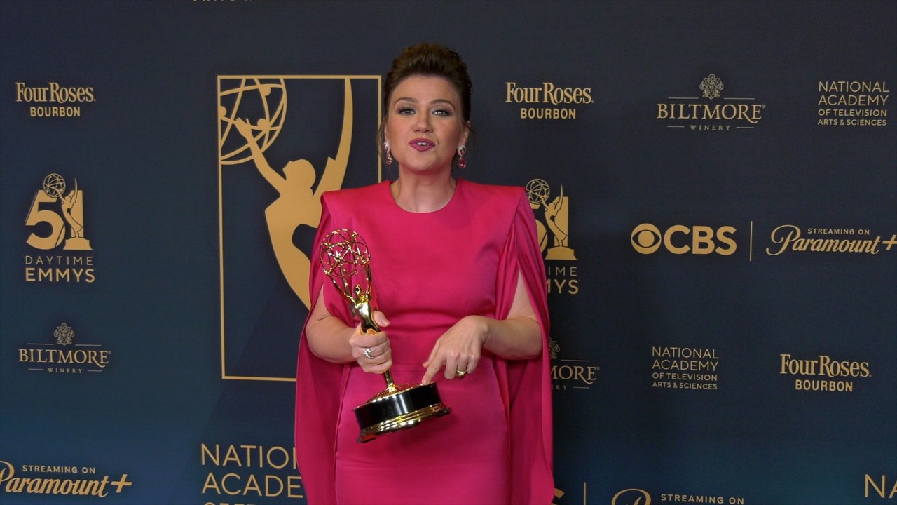 Kelly Clarkson wins "Outstanding Daytime Talk Series" | Daytime Emmys 2024