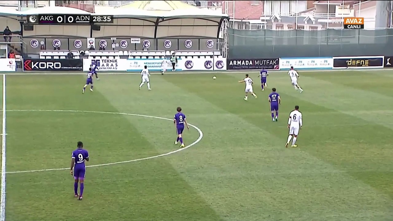 ABB Başkanı Mansur Yavaş'a tribünlerden destek tezahüratı. ''Ankara seninle gurur duyuyor''