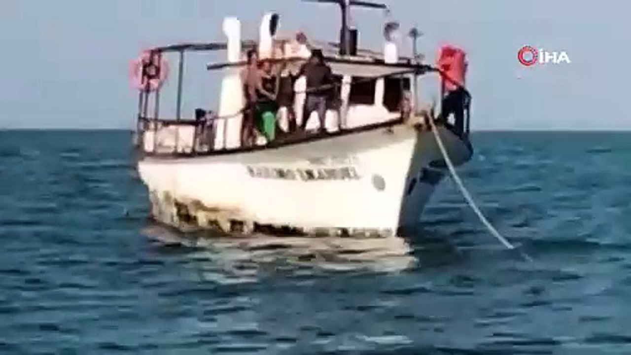 Tekne motoru arızalanınca 800 kilometre sürüklenen 5 balıkçı tam 47 gün sonra sağ salim kurtarıldı