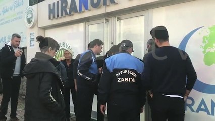 Son dakika haberi: İBB, Hiranur Vakfı'nın Sancaktepe'deki kaçak binasını mühürledi