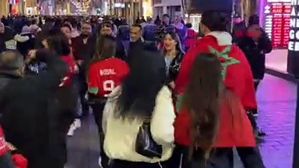 Faslılar çeyrek final sevincini İstanbul'da kutladı