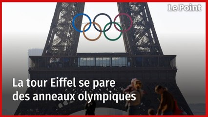 La tour Eiffel se pare des anneaux olympiques