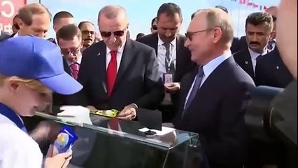 Putin buys Erdogan ice cream, shows off new Su-57 fighter jet during visit to Russia