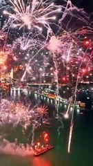 Summer fireworks are BACK this Saturday!   Catch displays twice a week all season from Navy Pier.The firew... on the Pier, as well as along the lakefront and from many rooftops. Where is your favorite place to watch the show  Wedne