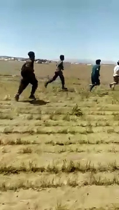 ''Sınır namustur'' diyen gençler içeri atıldı. 1,5 milyon Afgan içeri alındı 