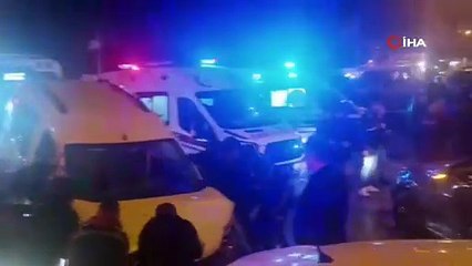 Kamyon kırmızı ışıkta duran araçlara çarptı. Çok sayıda yaralı var. İşte o anlar