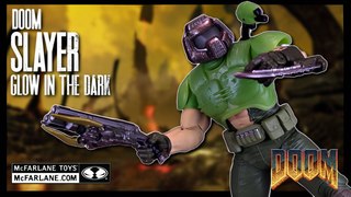 McFarlane Toys Doom Classic Doom Slayer Glow In The Dark Exclusive