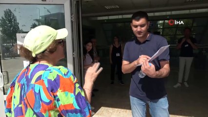 YKS Sınavına Biri ‘koşarak', diğeri ‘koşamayarak' yetişemedi