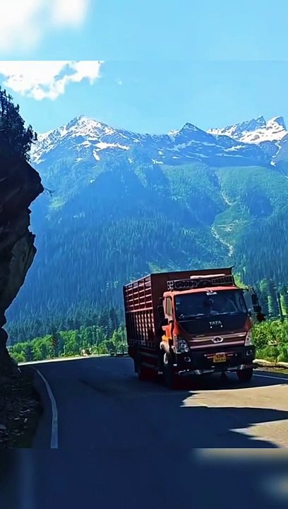 Stunning Views of Gilgit Mountains Will Leave You Speechless #gilgit #mountains #pakistan #vlog