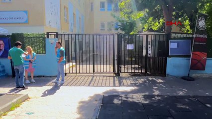 1 saat okulun önünde bekledi, sınava geç kaldı