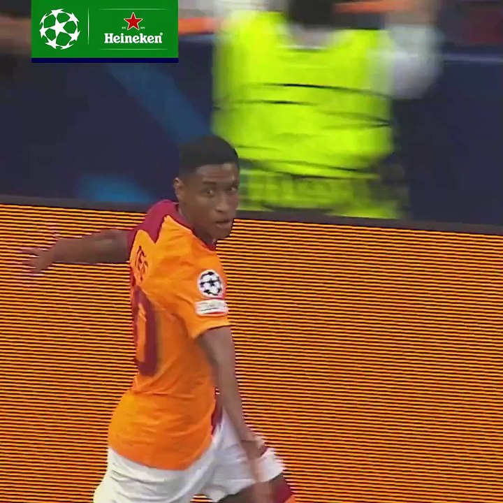 Tete'nin Kopenhag'a attığı gol, UEFA Şampiyonlar Ligi'nde sezonun golü seçildi