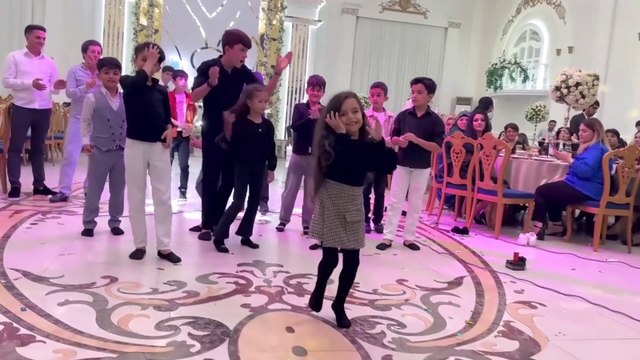 Dance Music MV - Mountains