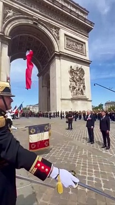 #France  #USA  Après les commémorations du D-Day, le #président #américain Joe Biden effectue ce samedi une #visite d’État en France. #JoeBiden #Paris
