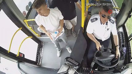 YKS’ye geç kalan öğrenci için güzergahını değiştirdi