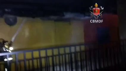Corpo de Bombeiros contém incêndio em coifa do restaurante Caminito na 40 3 norte