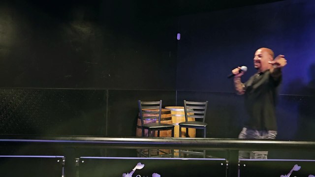 ELVIS PRESLEY - SUSPICIOUS MINDS (PERFORMED AT THE WESTERNER)