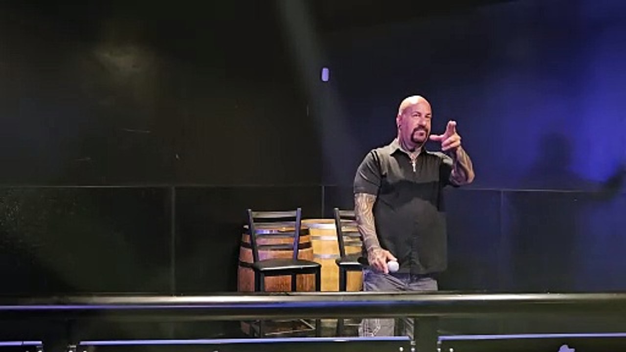 ELVIS PRESLEY - TROUBLE (PERFORMED AT THE WESTERNER)