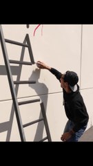 How_Zach_King_Gets_Away_With_Doing_Graffiti(2160p)