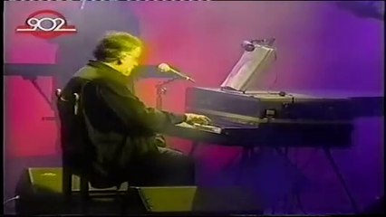 BLACK & WHITE -- MYRON __ '''ΑΡΛΕΚΙΝ'''   ΚΩΣΤΑΣ ΤΡΙΠΟΛΙΤΗΣ-- ΘΑΝΟΣ ΜΙΚΡΟΥΤΣΙΚΟΣ-- ΧΡΙΣΤΟΦΟΡΟΣ ΚΡΟΚΙΔΗΣ (ΗΛΕΚΤΡΙΚΗ ΚΙΘΑΡΑ)