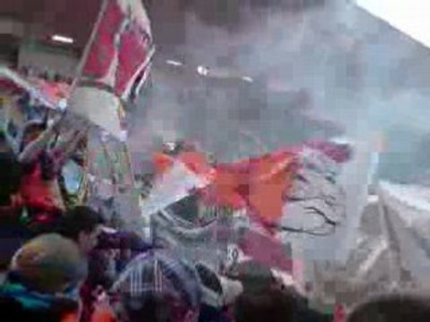 Metz OM Entrée des joueurs marseillais allez marseillais