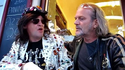 Michael The GlitterKing - Interview in Berlin downtown