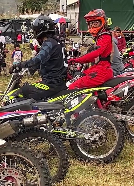 Carrera de motocross en la comunidad de Gera | 2024