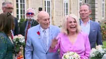 Aos 100 anos, veterano da II Guerra Mundial se casa na Normandia