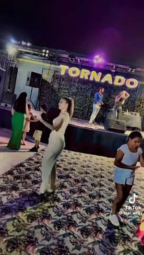 A Dance Journey Rhythmic Bliss: Stunning Dance Performance Energetic Vibes: Hip-Hop Dance Masterclass Graceful Elegance: Ballet at Its Best Fusion Dance: East Meets West 6. Urban Groove: Street Dance Extravaganza 7. Sizzling Salsa: Latin Dance Heat