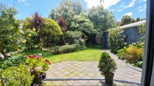 1 hour of backyard view no music natural sound