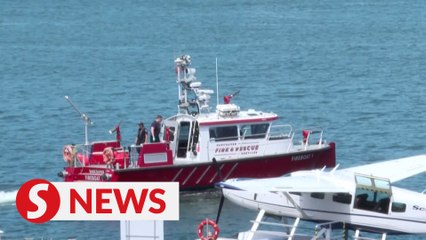 Download Video: Seaplane collided with boat in Vancouver, Canada, several injured