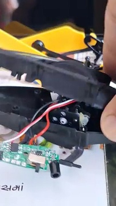 Repair Remote Control Helicopter with USB Chargeable Cable Hand Sensor Toy with 3 D Light for Boy and Girl Children