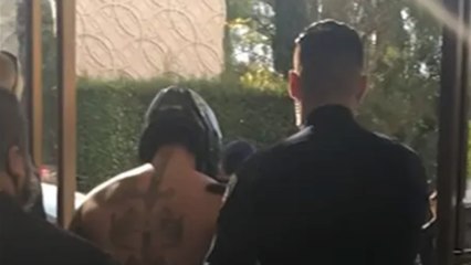 Ryan García arrestado por delito grave de vandalismo en Los Ángeles y llevado esposado en video